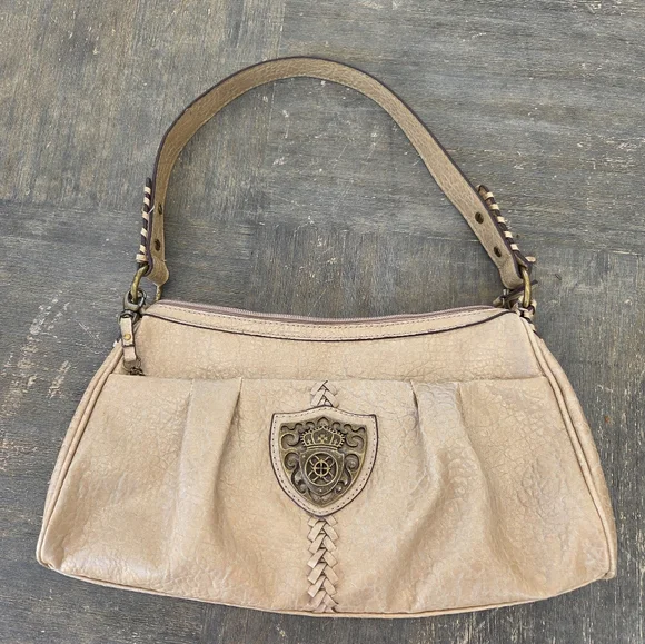 Nicole Miller Beige Y2K Shoulder Bag with Bag Charm and Emblem - Picture 1 of 15